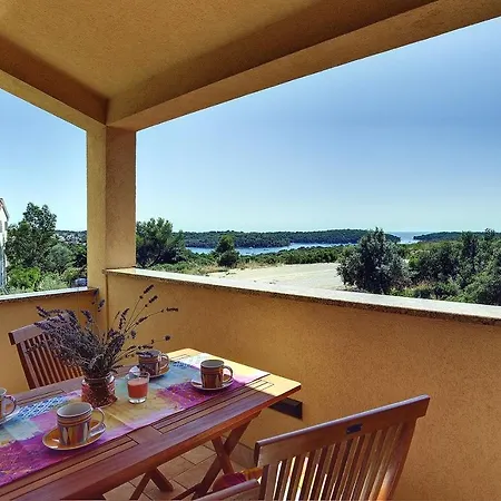 Merle Apartman Vinkuran